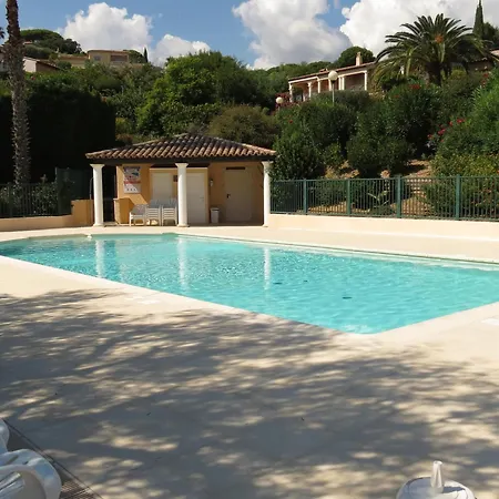 Maison 4 Pieces Avec Piscines A 250m Des Plages, 1km Du Centre-ville, Wi-fi, Animaux Acceptes - Fr-1-780-13 Sainte-Maxime